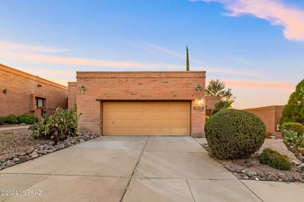 8443 N Breezewood Place, Tucson, AZ 85704