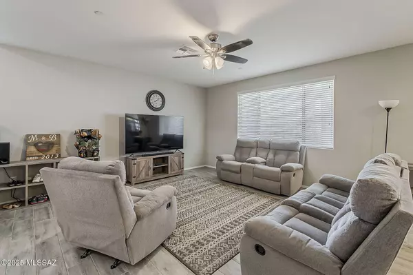 17225 S Alder Brooke Way, Vail, AZ 85641