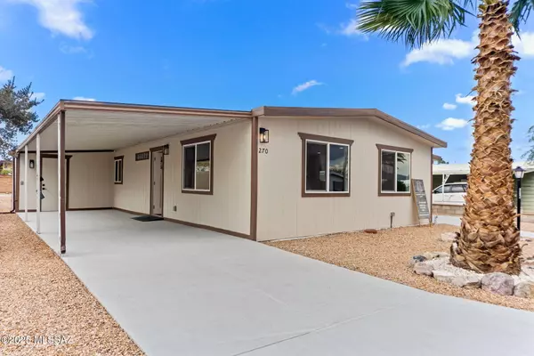 270 W Palma Drive, Green Valley, AZ 85614