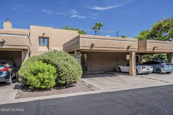 2979 E Winterhaven Drive, Tucson, AZ 85716