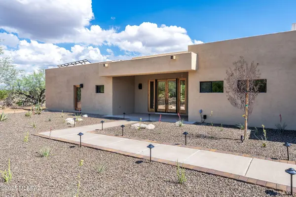 2880 W Coyote Desert Drive, Tucson, AZ 85755