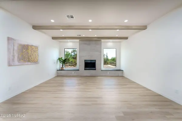 2880 W Coyote Desert Drive, Tucson, AZ 85755