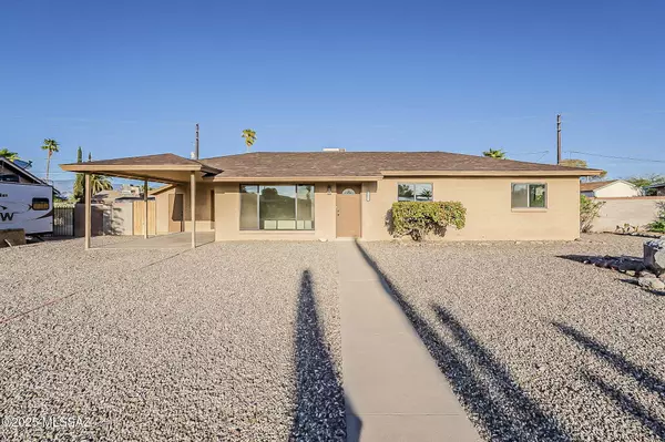 6433 E Barnan Street, Tucson, AZ 85710