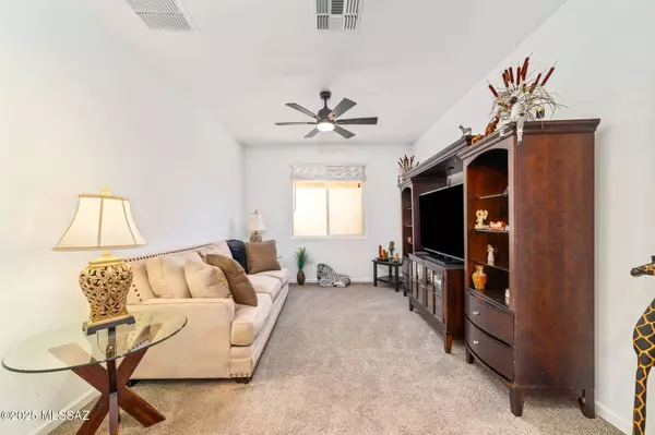 9796 E Lynx Lake Trail, Tucson, AZ 85747