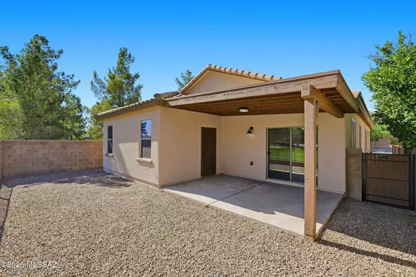 8552 N Western Juniper Terrace, Tucson, AZ 85743