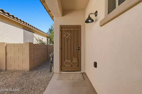 8552 N Western Juniper Terrace, Tucson, AZ 85743