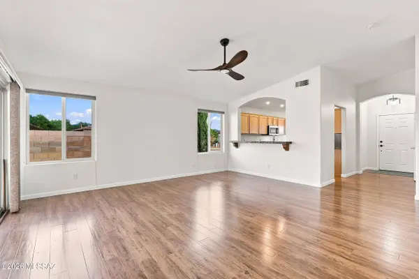 8987 N Mexican Sage Pl, Tucson, AZ 85742