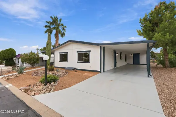 161 W Olive Dr, Green Valley, AZ 85614