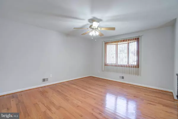 119 E CHERRY HILL RD, Reisterstown, MD 21136