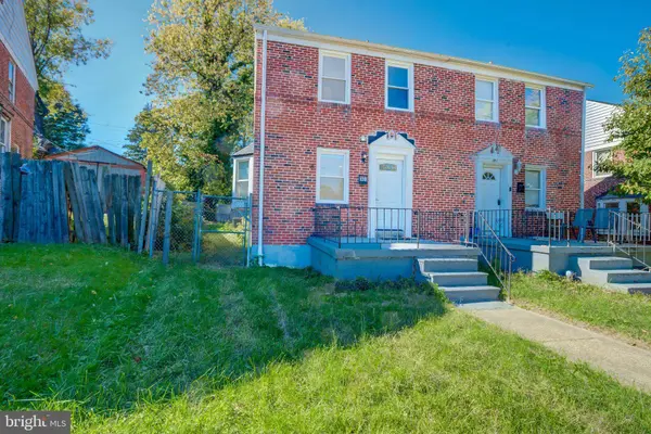 303 CHARTER OAK AVE