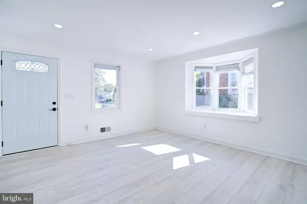303 CHARTER OAK AVE, Baltimore, MD 21212