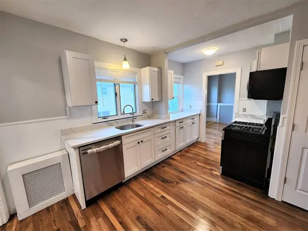 98 Irving St #1, Waltham, MA 02451