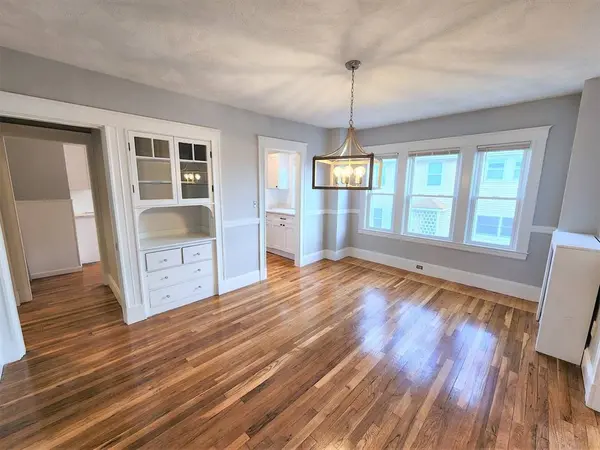 98 Irving St #1, Waltham, MA 02451