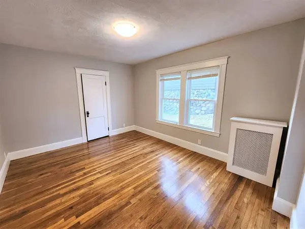 98 Irving St #1, Waltham, MA 02451