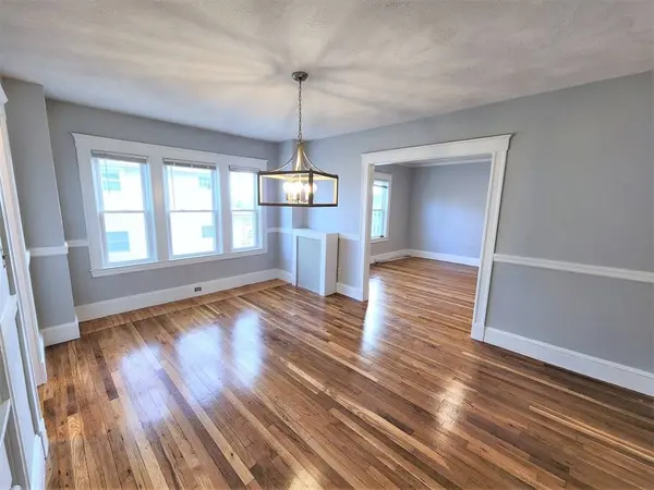 98 Irving St #1, Waltham, MA 02451