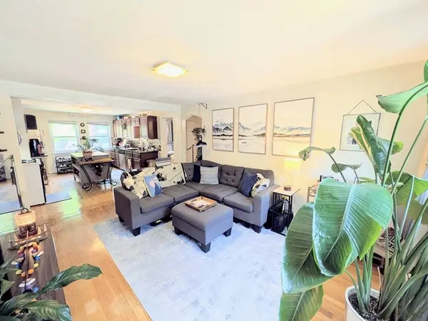 29 Aldrich Rd #1, Watertown, MA 02472