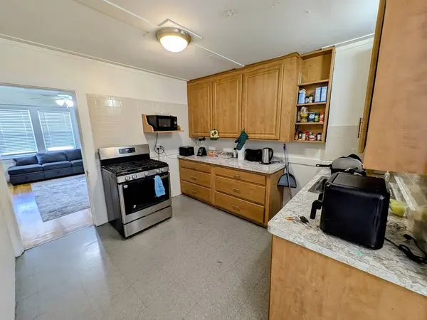 58 Ash St #3, Waltham, MA 02453
