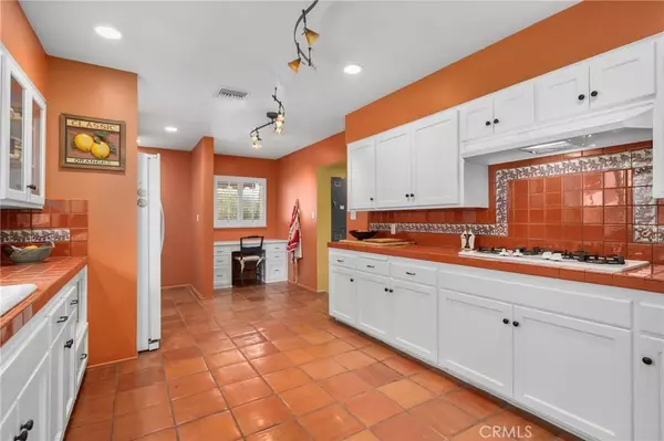 1339 La Loma DR, Redlands, CA 92373