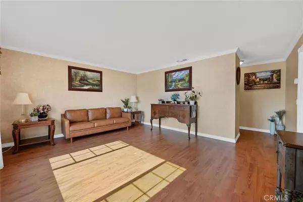 50 Amber CT, Redlands, CA 92374