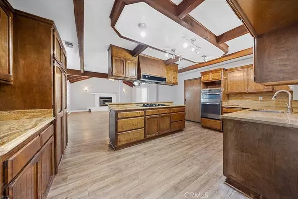 495 W 53rd ST, San Bernardino, CA 92407