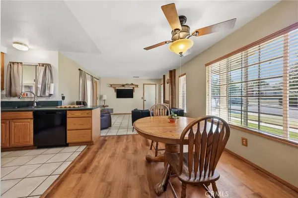 100 Amber CT, Redlands, CA 92374