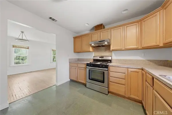 1132 E Citrus AVE, Redlands, CA 92374