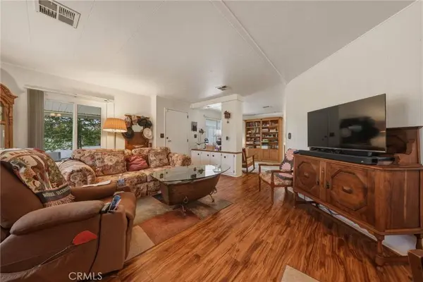 9583 Crestknoll  Drive, Calimesa, CA 92320