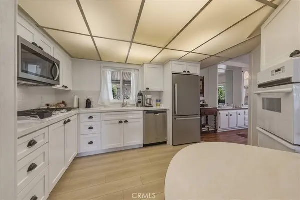 9583 Crestknoll  Drive, Calimesa, CA 92320