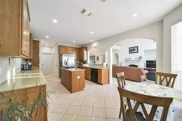 9215 Shango LN, Houston, TX 77095