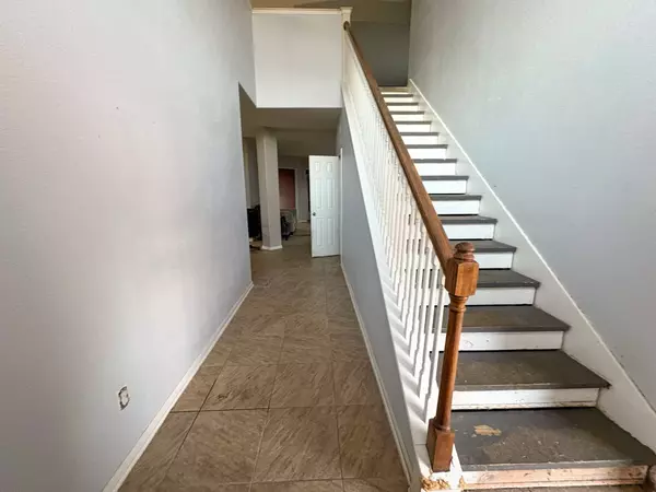 5419 Peppermint LN, Baytown, TX 77521