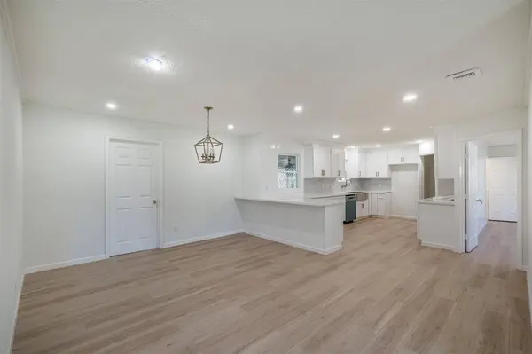 9419 Campbell RD, Houston, TX 77080