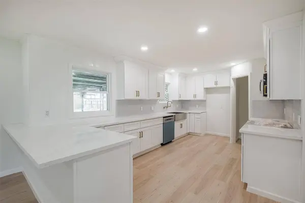 9419 Campbell RD, Houston, TX 77080