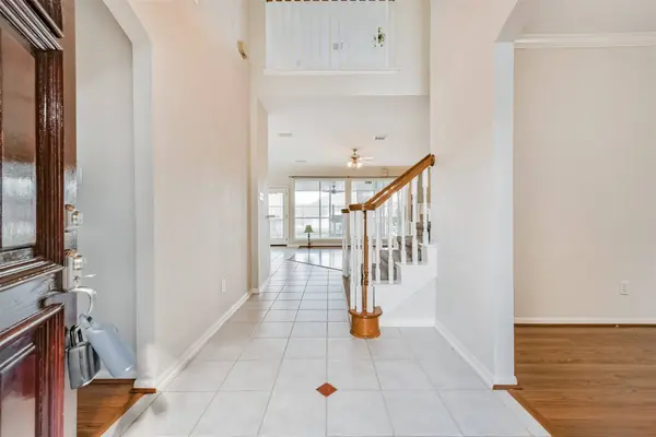 10415 Claybrook DR, Houston, TX 77089