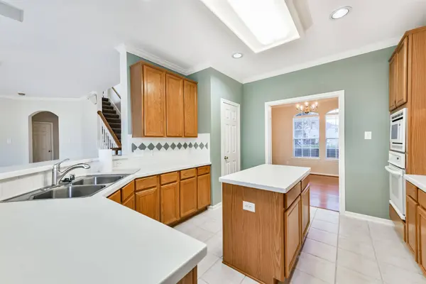 10415 Claybrook DR, Houston, TX 77089
