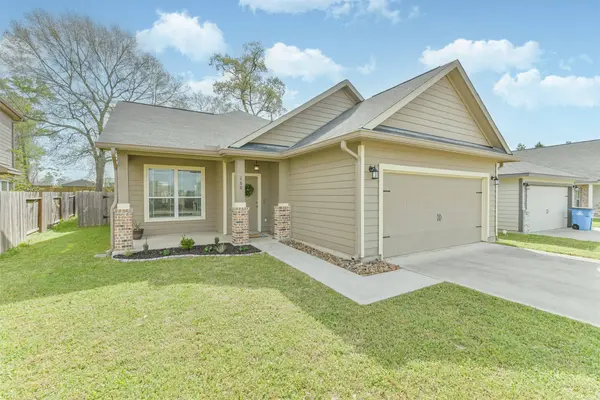 260 Shoreview DR, Conroe, TX 77303