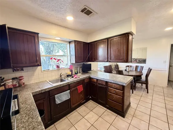 13114 Maxim DR, Houston, TX 77065