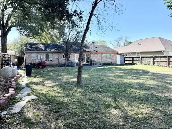 13114 Maxim DR, Houston, TX 77065