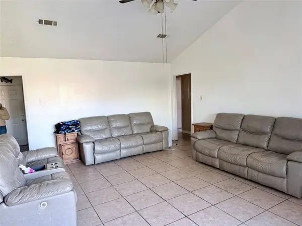 13114 Maxim DR, Houston, TX 77065