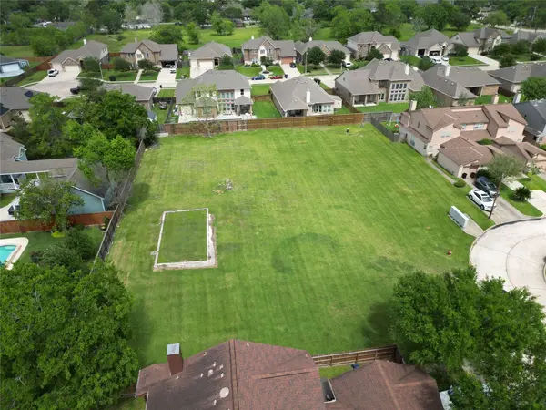 540 Birdsong DR, League City, TX 77573
