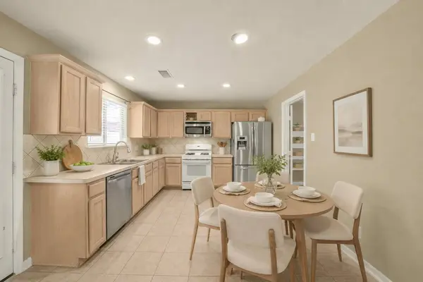 3222 Crestbridge LN, Spring, TX 77388