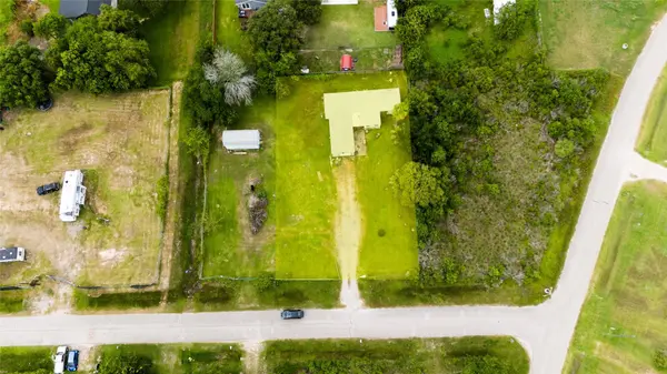 4723 Mallard ST, Hitchcock, TX 77563