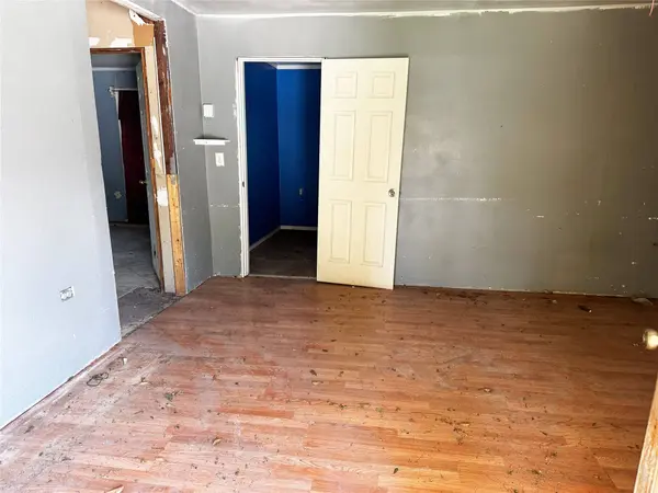 5950 Southlark ST, Houston, TX 77033