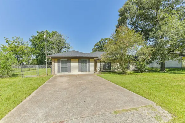 26560 Sorters RD, Porter, TX 77365