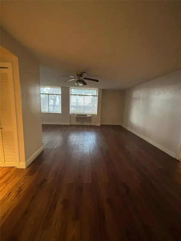 7520 Hornwood DR #103, Houston, TX 77036