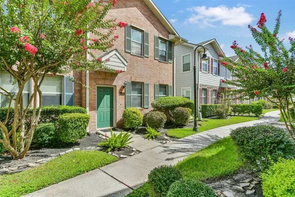 2121 Kemah Village DR