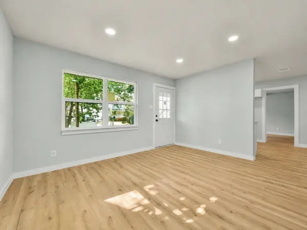 10705 Munn ST, Houston, TX 77029