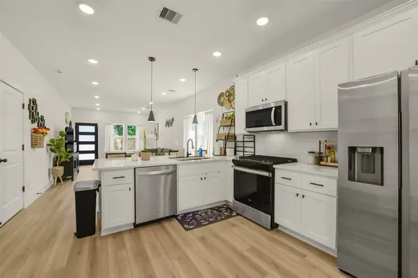 9525 Beckley ST, Houston, TX 77088