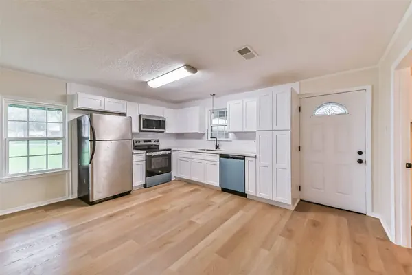 11830 15th ST, Santa Fe, TX 77510