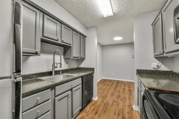 2125 Augusta DR #3, Houston, TX 77057