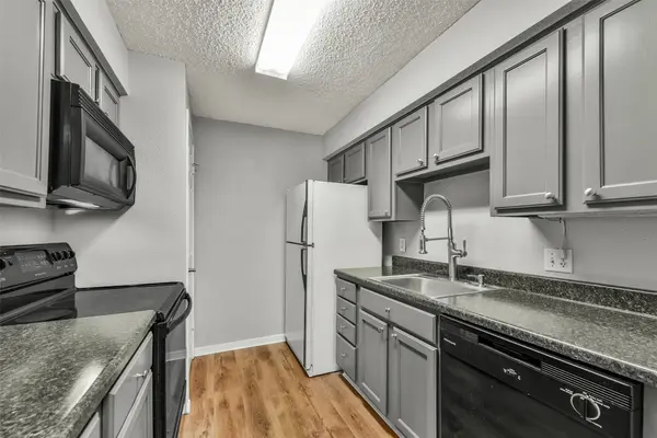 2125 Augusta DR #3, Houston, TX 77057